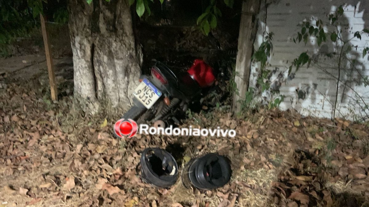FORAGIDO: Criminosos com moto roubada se envolvem em grave acidente durante fuga