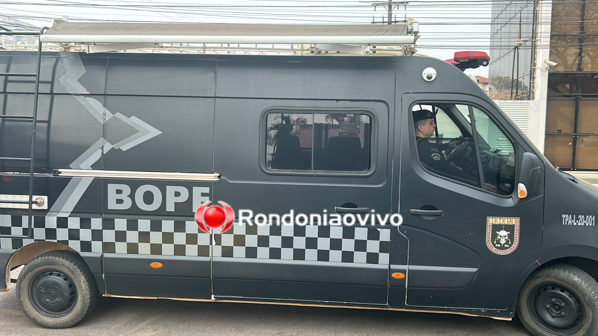 SUSPEITA DE EXPLOSIVO: Mochila encontrada em banco é detonada por Esquadrão Antibombas - VIDEO