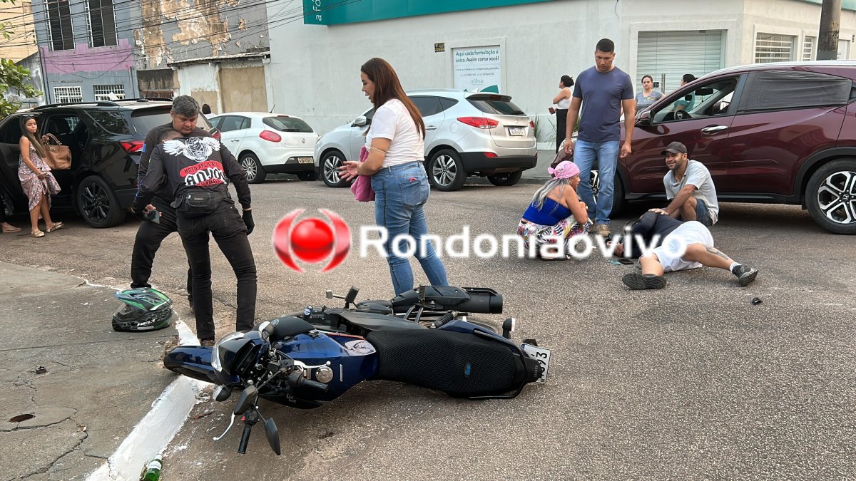 VÍDEO: Dois moto aplicativo sofrem grave acidente após carro avançar preferencial