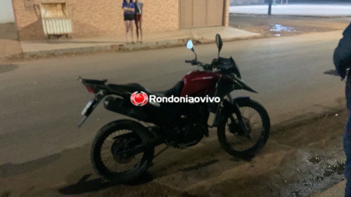 SOLTO NA RUA: 'Caramelo' atravessa na frente de moto, derruba e deixa casal com fratura 