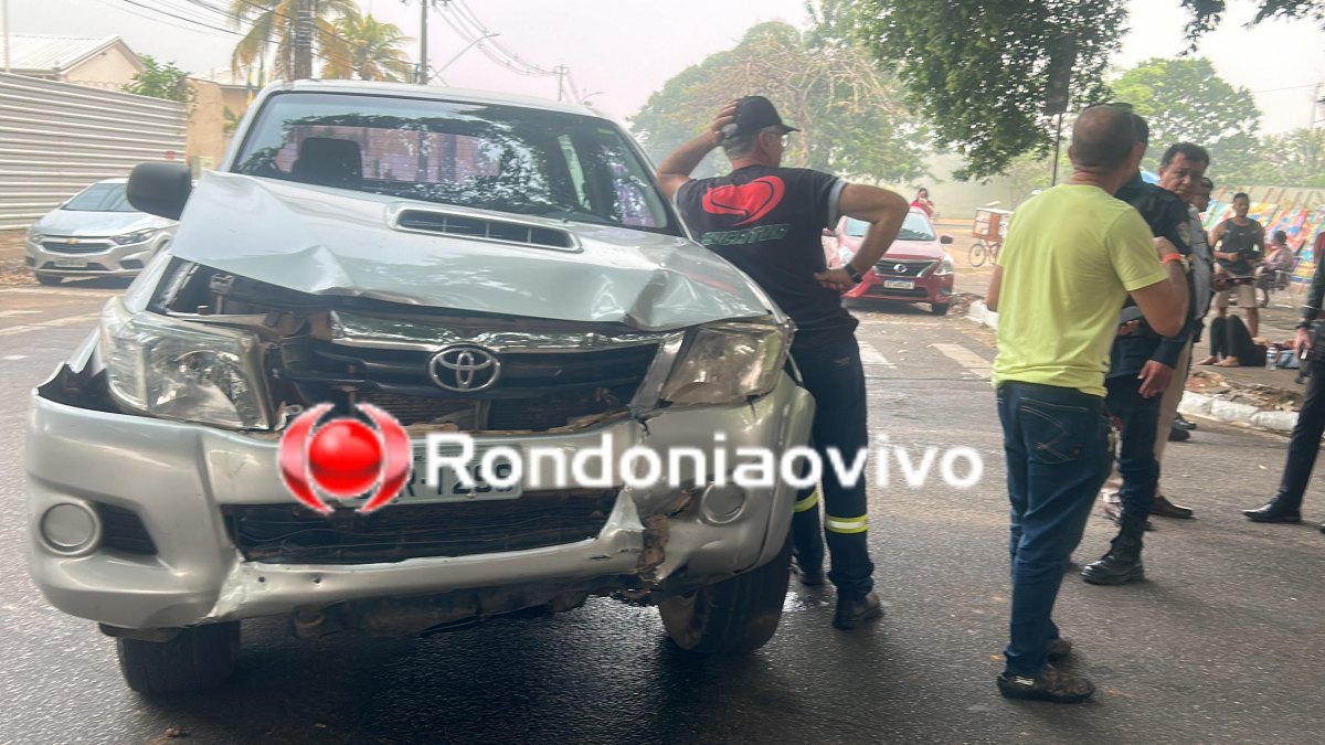 NA CARLOS GOMES: Carro de aplicativo capota e passageira fica ferida no Centro