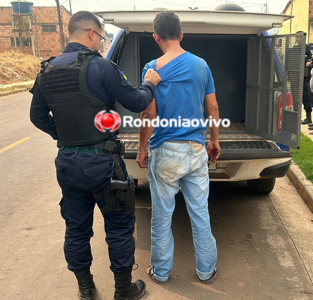 VÍDEO: Casal acusado de roubo é surrado pela população