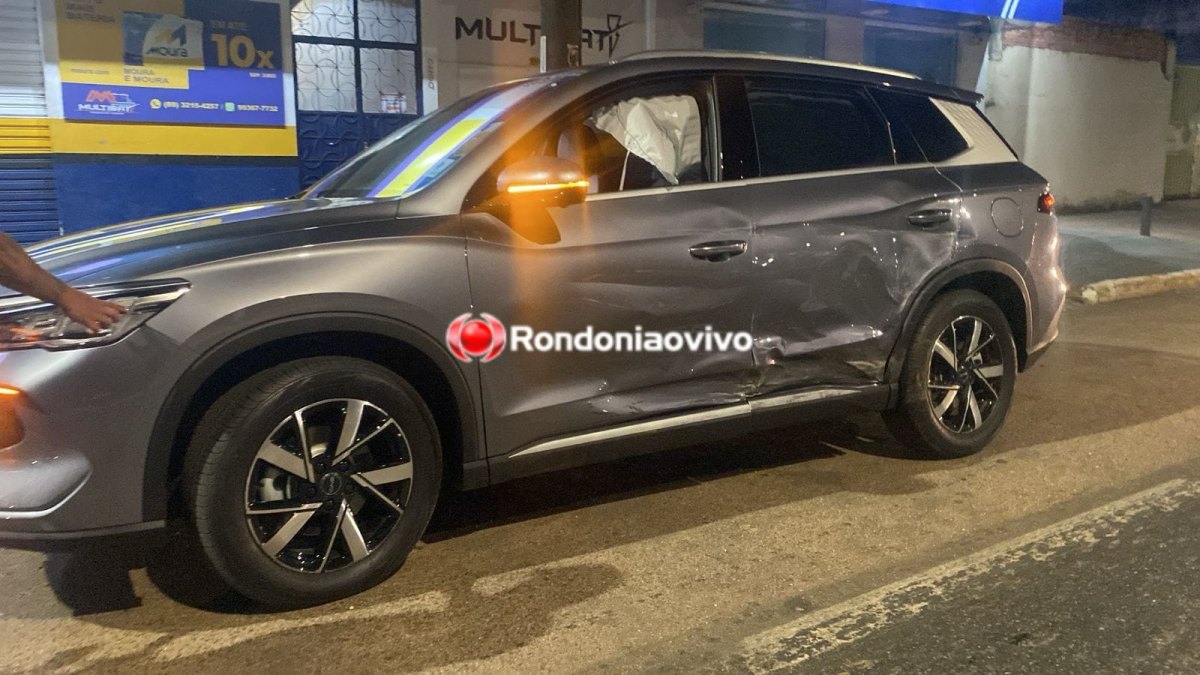 NO SEMÁFORO: Acidente envolvendo ambulância do JPII é registrado na Jorge Teixeira 