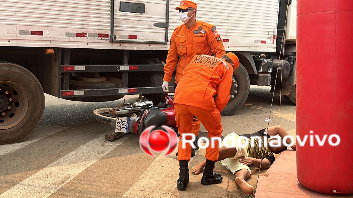 ASSISTA: Caminhão faz conversão e atropela casal em moto