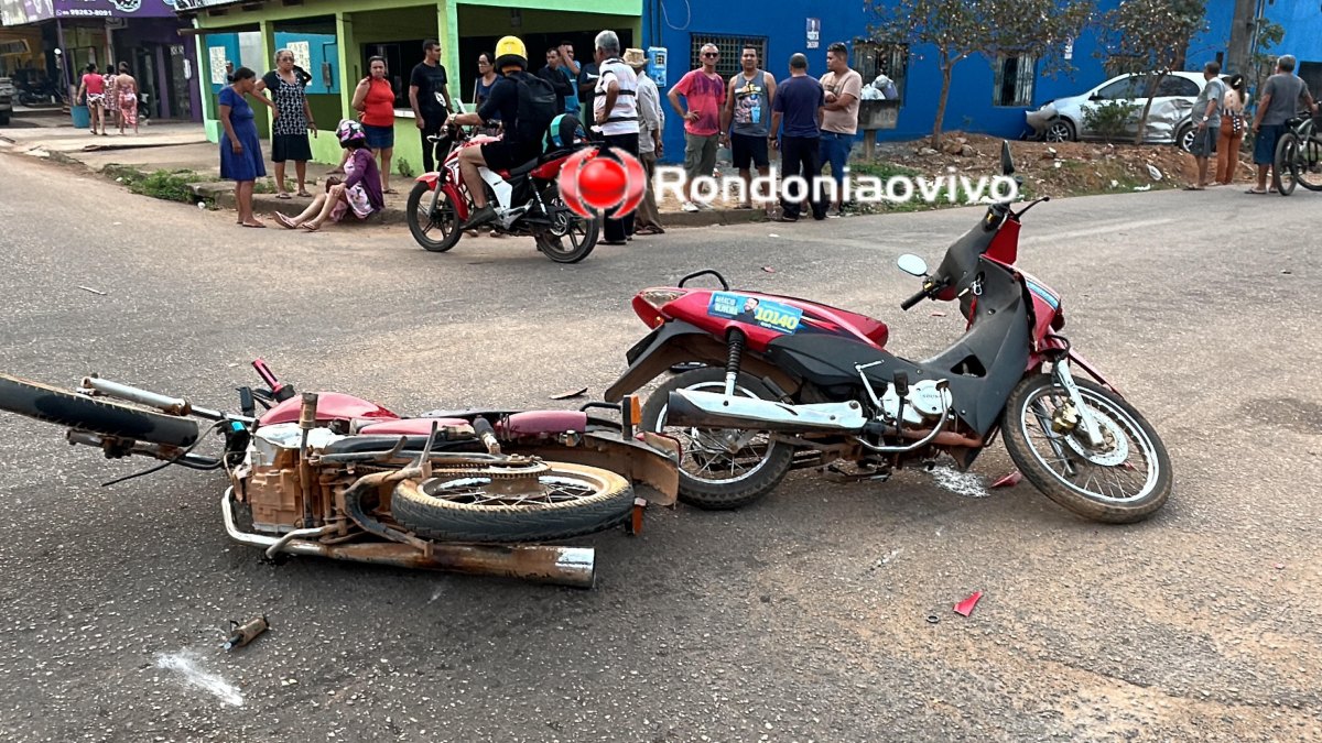 VÍDEO: Motociclistas ficam feridos após condutora de carro avançar preferencial