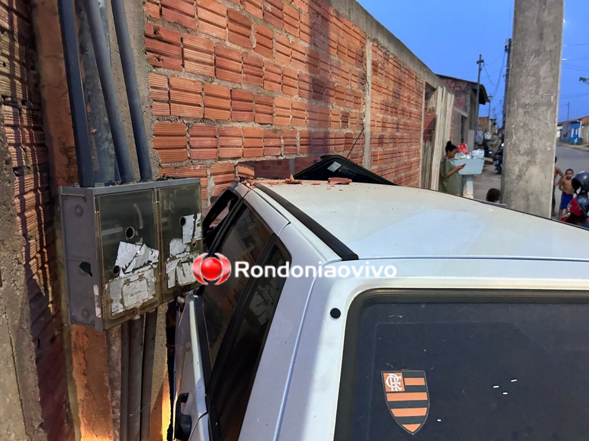 CRISTAL DA CALAMA: Motorista de Uno atinge motociclista e derruba muro de residência