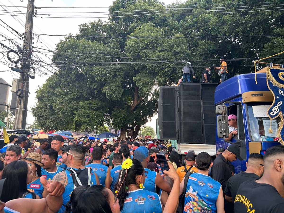 AO VIVO: Confira o desfile da Banda do Vai Quem Quer em Porto Velho