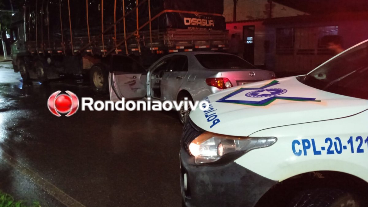 NA GUAPORÉ: Corolla com idoso e criança bateu violentamente na traseira de caminhão 