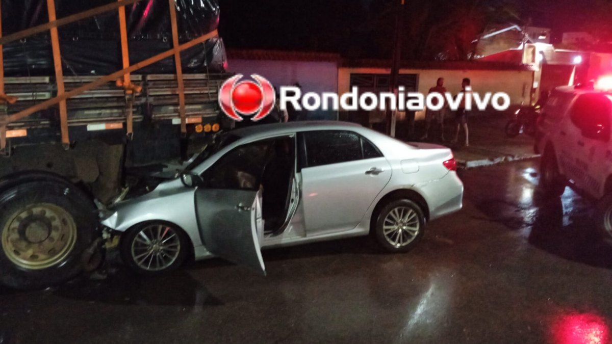 NA GUAPORÉ: Corolla com idoso e criança bateu violentamente na traseira de caminhão 