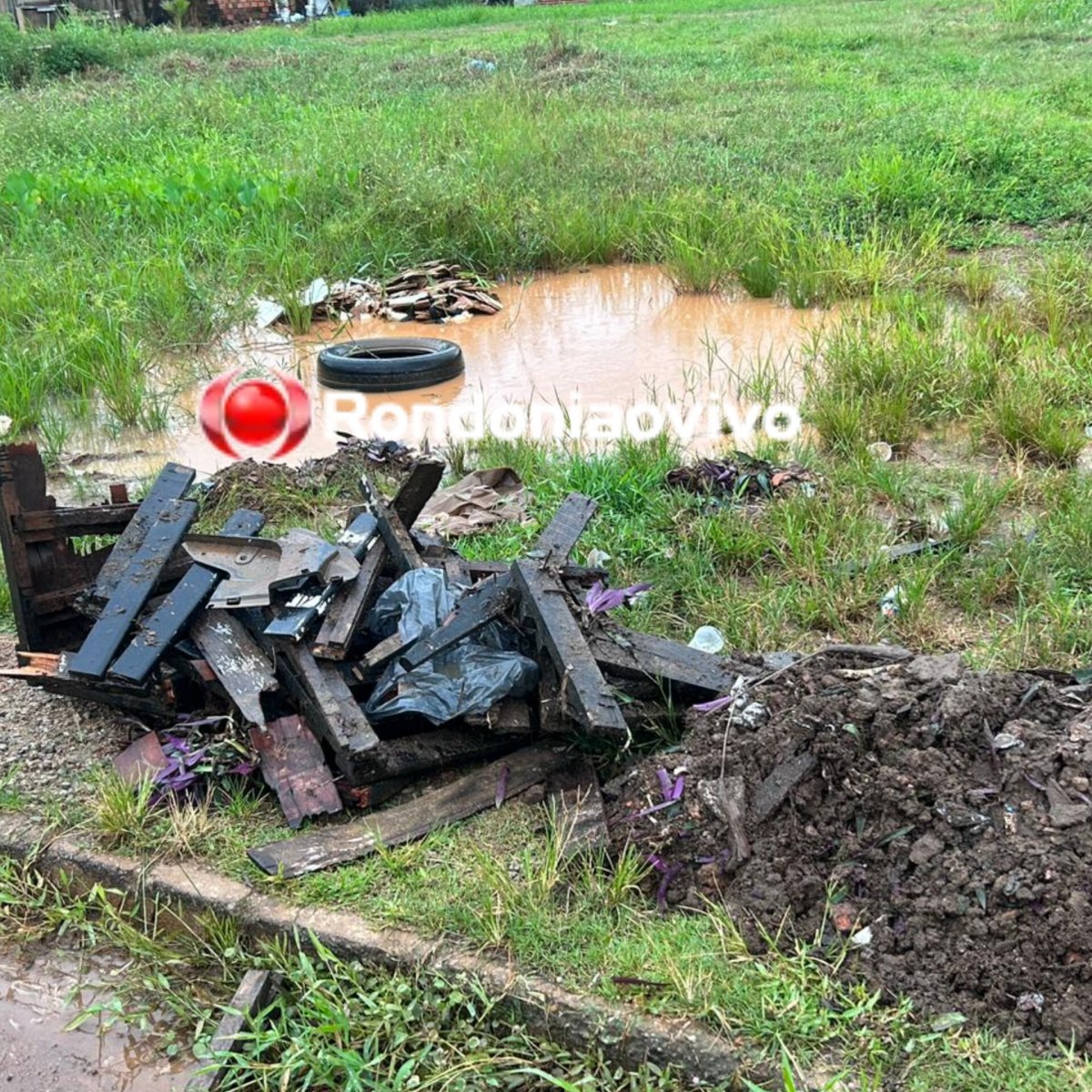 NA FUGA: Vídeo mostra bandidos do Sandero batendo carro após execução no Centro 