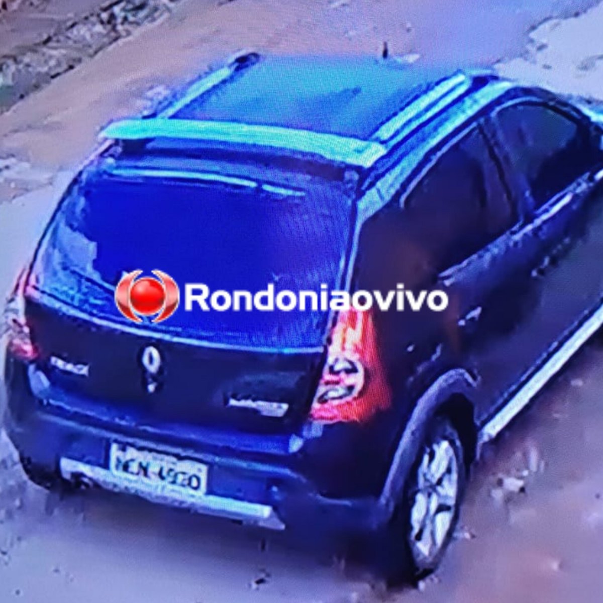 NA FUGA: Vídeo mostra bandidos do Sandero batendo carro após execução no Centro 