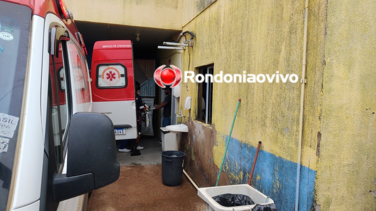 INTUBADO: Idoso fica em estado gravíssimo ao cair do telhado de residência 