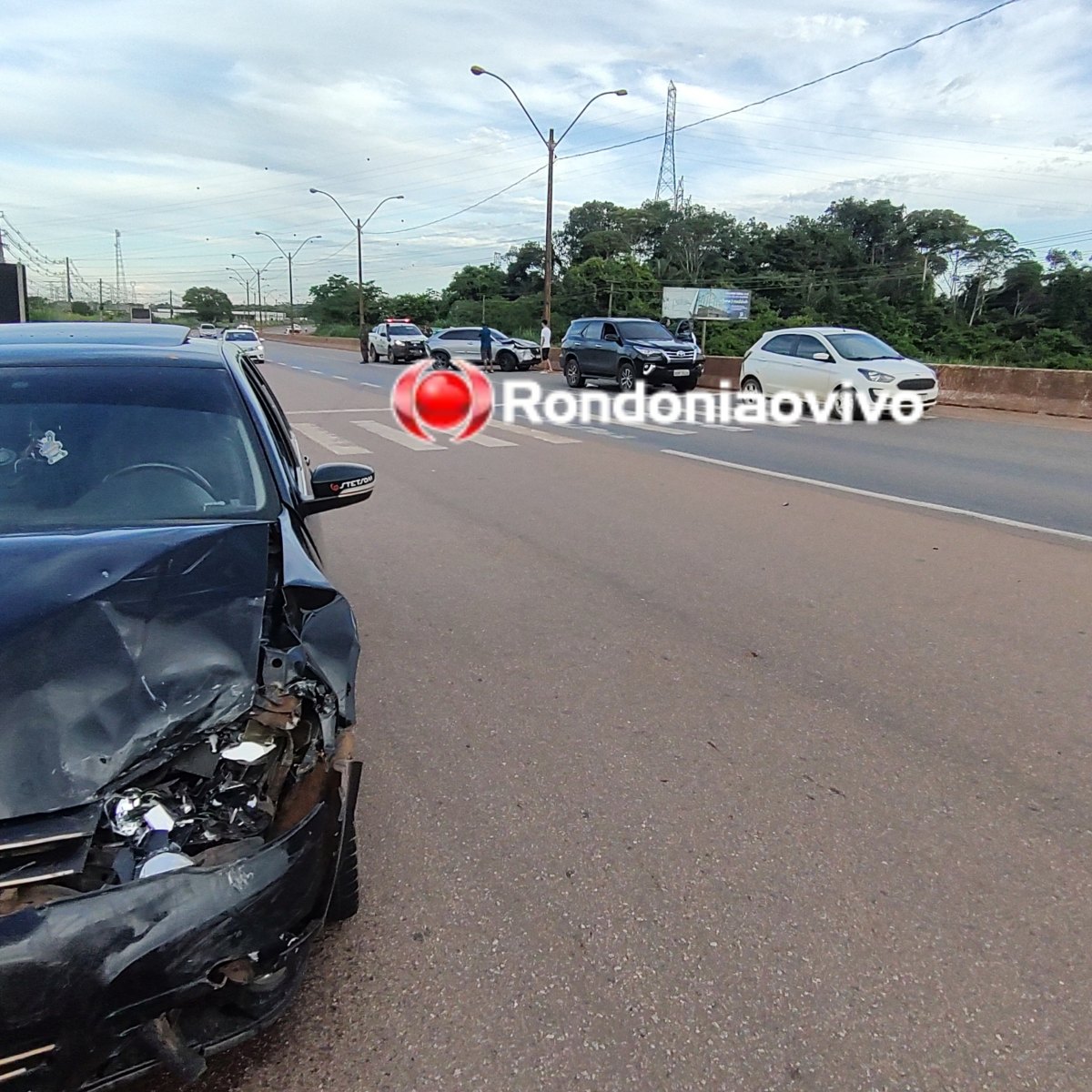 ENGAVETAMENTO: Ex- senador e ex- deputada federal de Rondônia se envolvem em grave acidente na BR-364