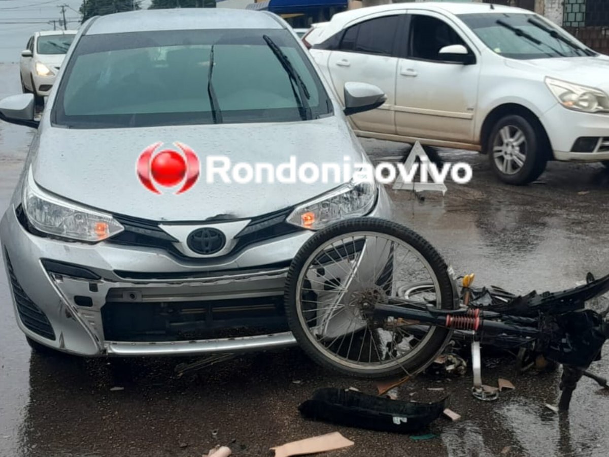 FERIMENTOS: Ciclista é atropelado por carro que avançou cruzamento na Rua Paulo Leal 