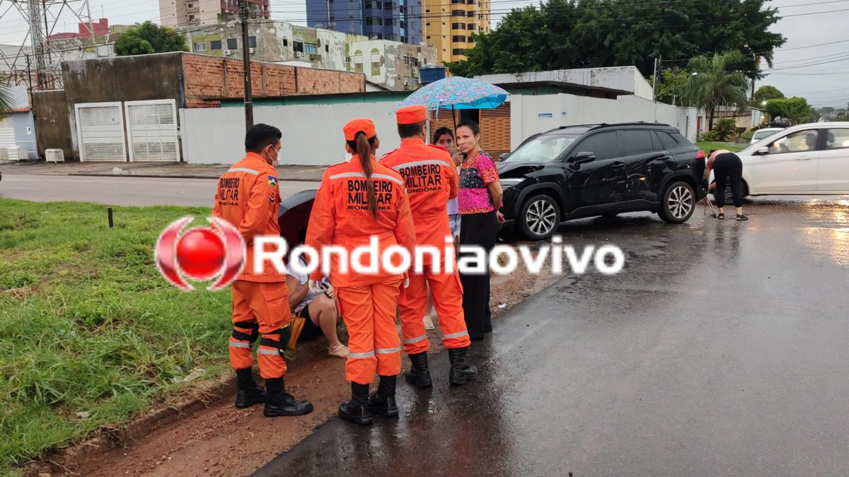 IMPRUDÊNCIA: Grave batida entre  Corolla e Kombi deixa dois feridos na 7 de Setembro