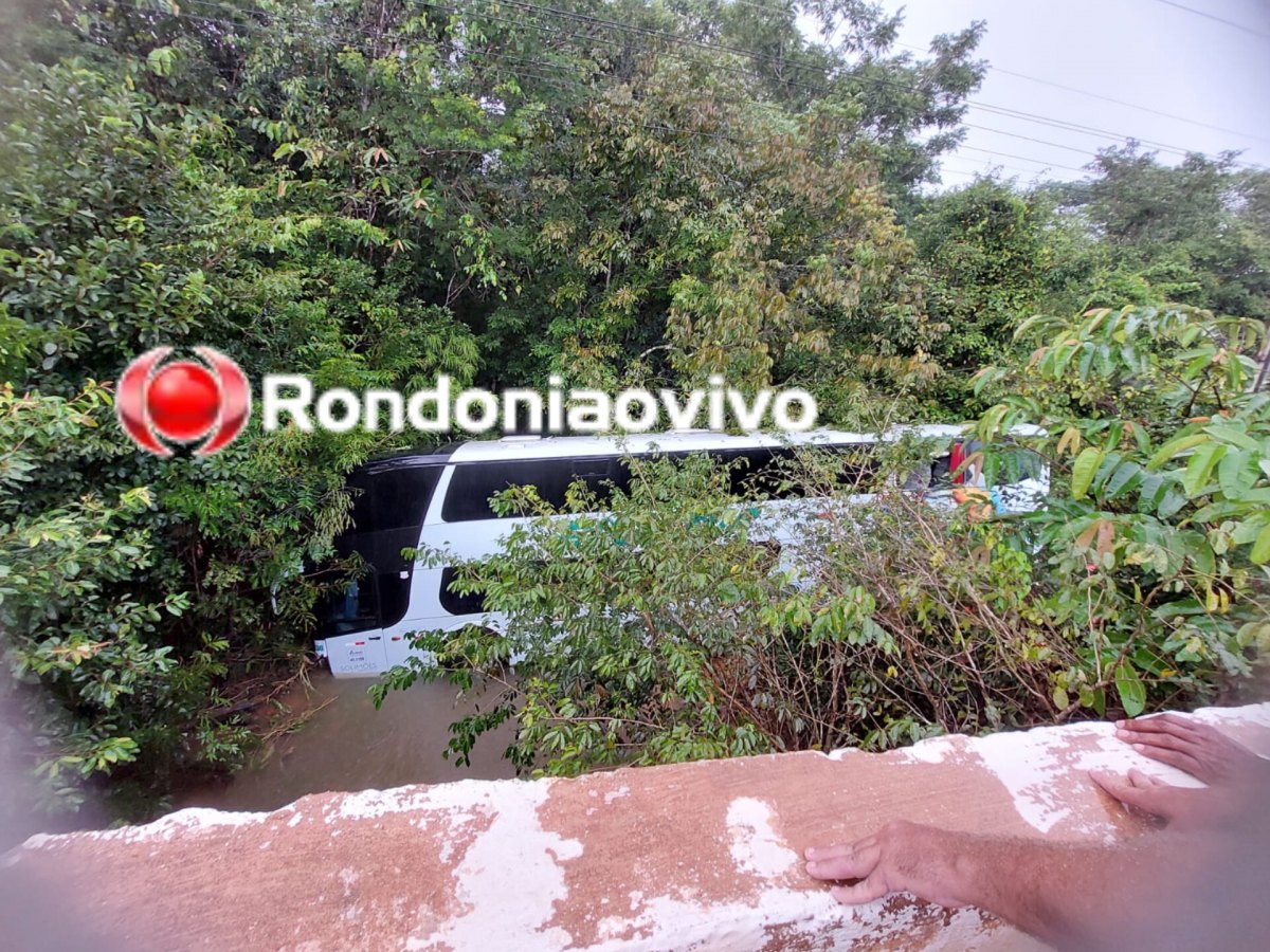 URGENTE: Acidente envolvendo ônibus na BR-319 deixa vários feridos 