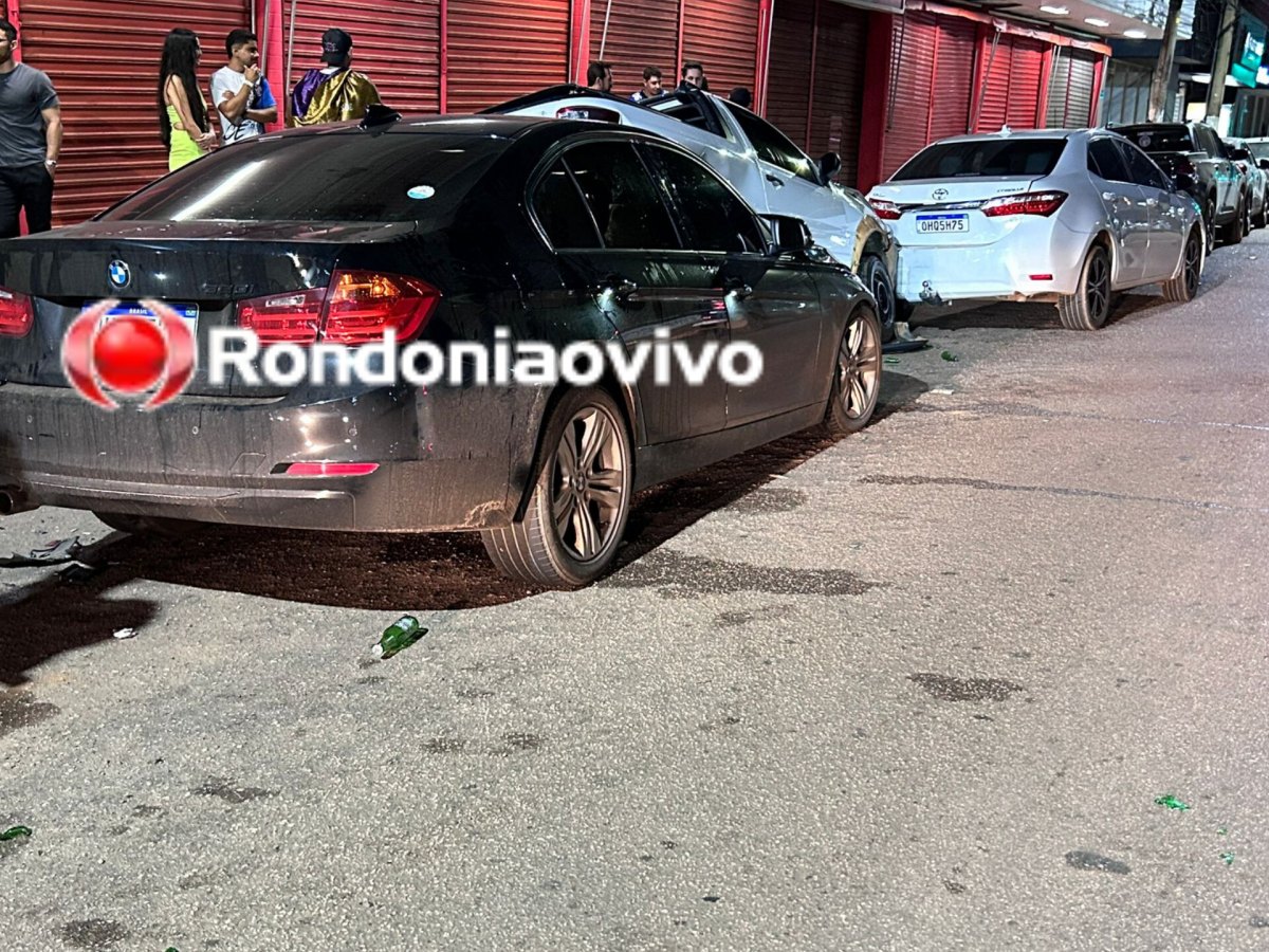 FUGIU: Motorista de BMW provoca destruição em cinco veículos na frente de boate