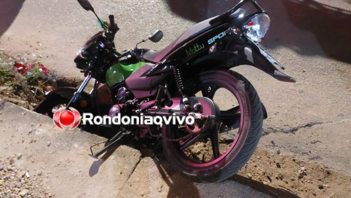 NA BENEDITO: Moto vai parar em bueiro após grave acidente que deixou homem e mulher feridos 
