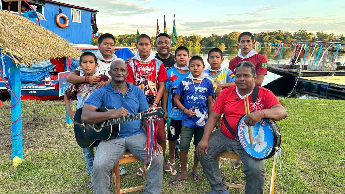 DOCUMENTÁRIO: A força das canções sacras em filme sobre os músicos do Divino Espírito Santo