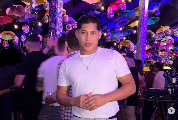 TOMBADO: Após perder 100 mil seguidores, influenciador digital faz entrega de BMW