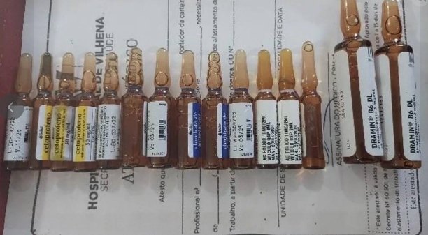 TRÁFICO: Enfermeiro é preso com drogas, atestado médico e receituários