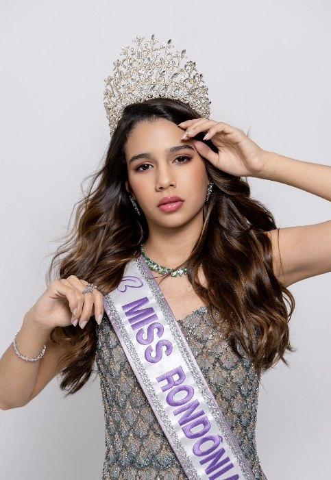 CONCURSO: Modelo Felicittá Luísa Cabral disputará o Miss Brasil Teen 2026