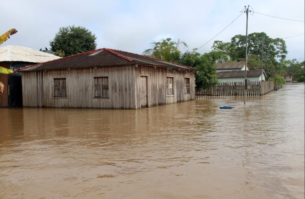 DEBAIXO D’ÁGUA: Constantes cheias provocam impactos para os moradores de Nazaré