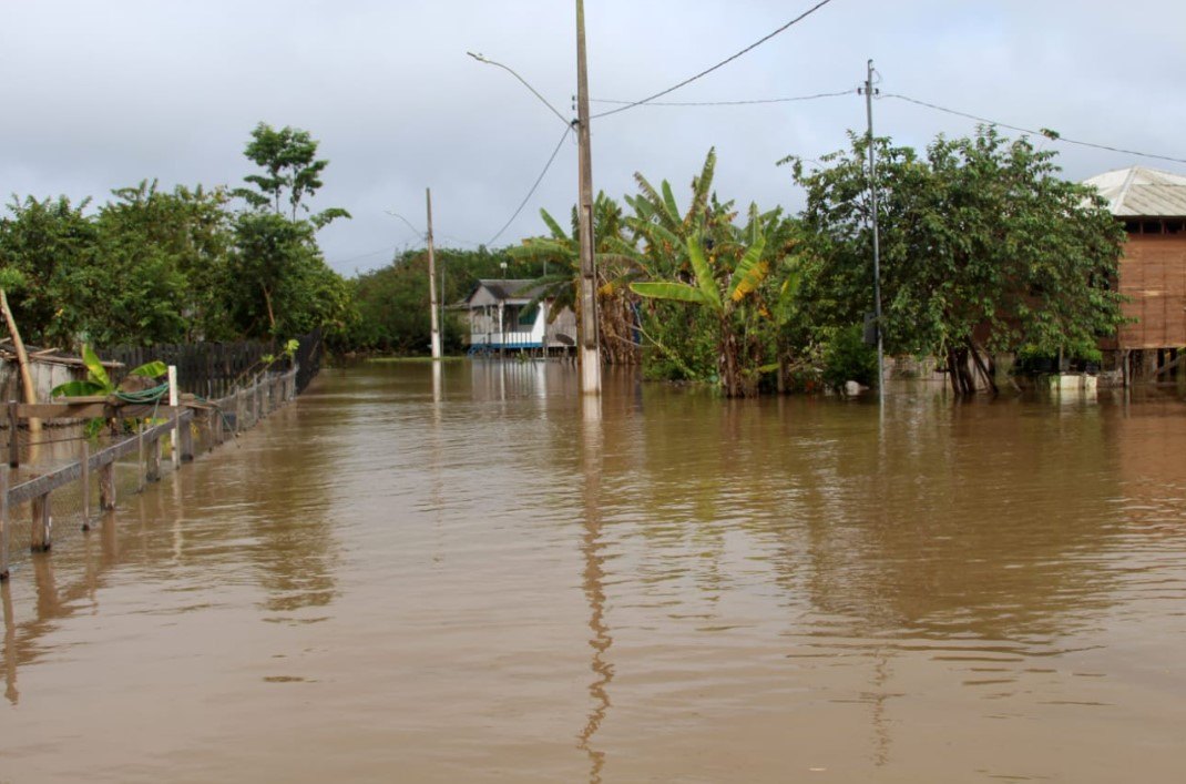 DEBAIXO D’ÁGUA: Constantes cheias provocam impactos para os moradores de Nazaré