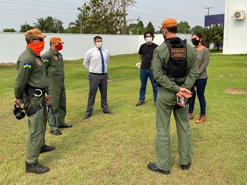 VALE DO GUAPORÉ: Promotores de Justiça realizam sobrevoo em áreas de queimadas 