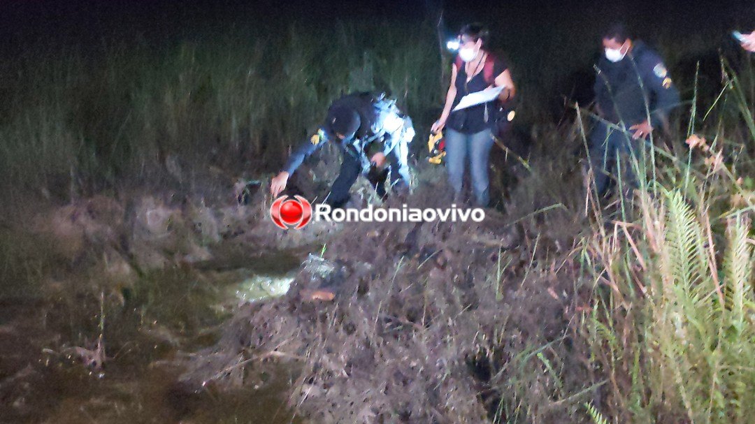 VÍDEO: Cadáver de mulher em decomposição é encontrado jogado em matagal