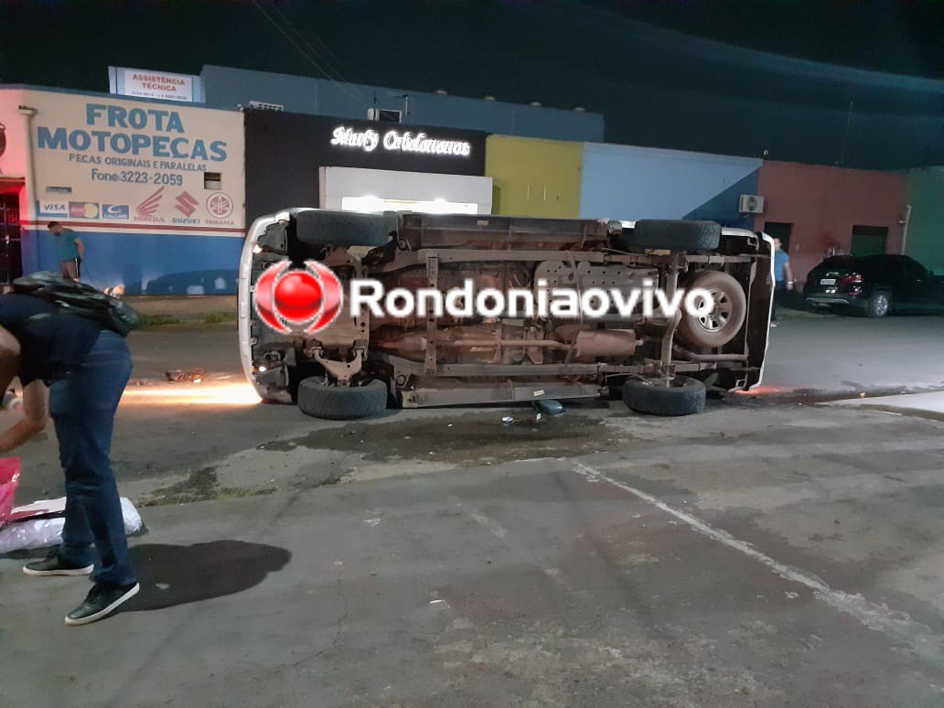 NO CENTRO: Hilux capota após motorista avançar preferencial e mulher fica ferida