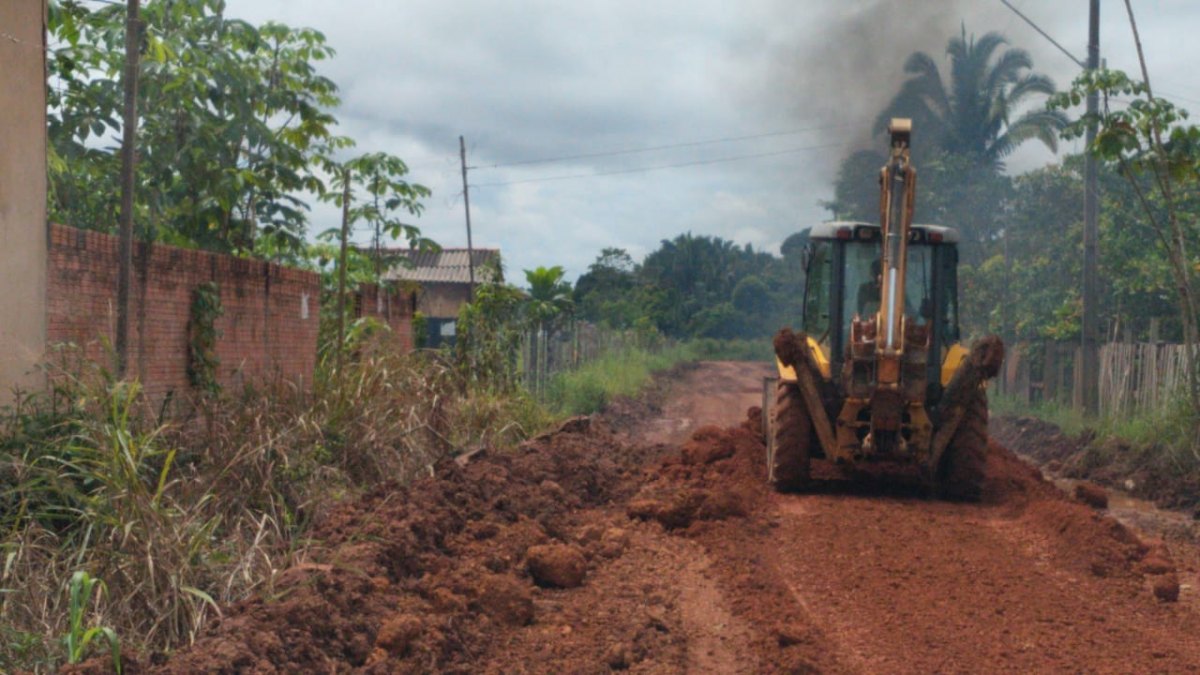 VEREADOR: Júnior Cavalcante pede e recuperação de vias no Setor Chacareiro é iniciada