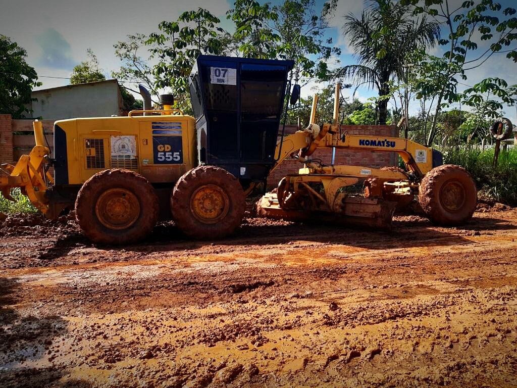 NA ZONA LESTE: Obra de pavimentação é iniciada após pedido do Vereador Márcio Miranda