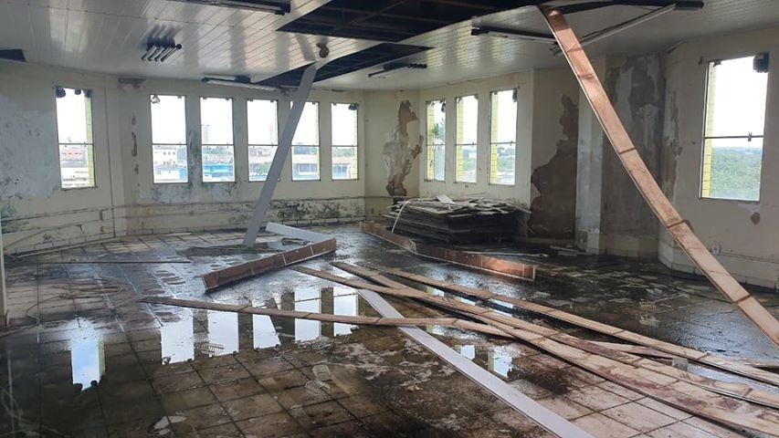 ABANDONO: Moradores do centro de Porto Velho temem que prédio desabe