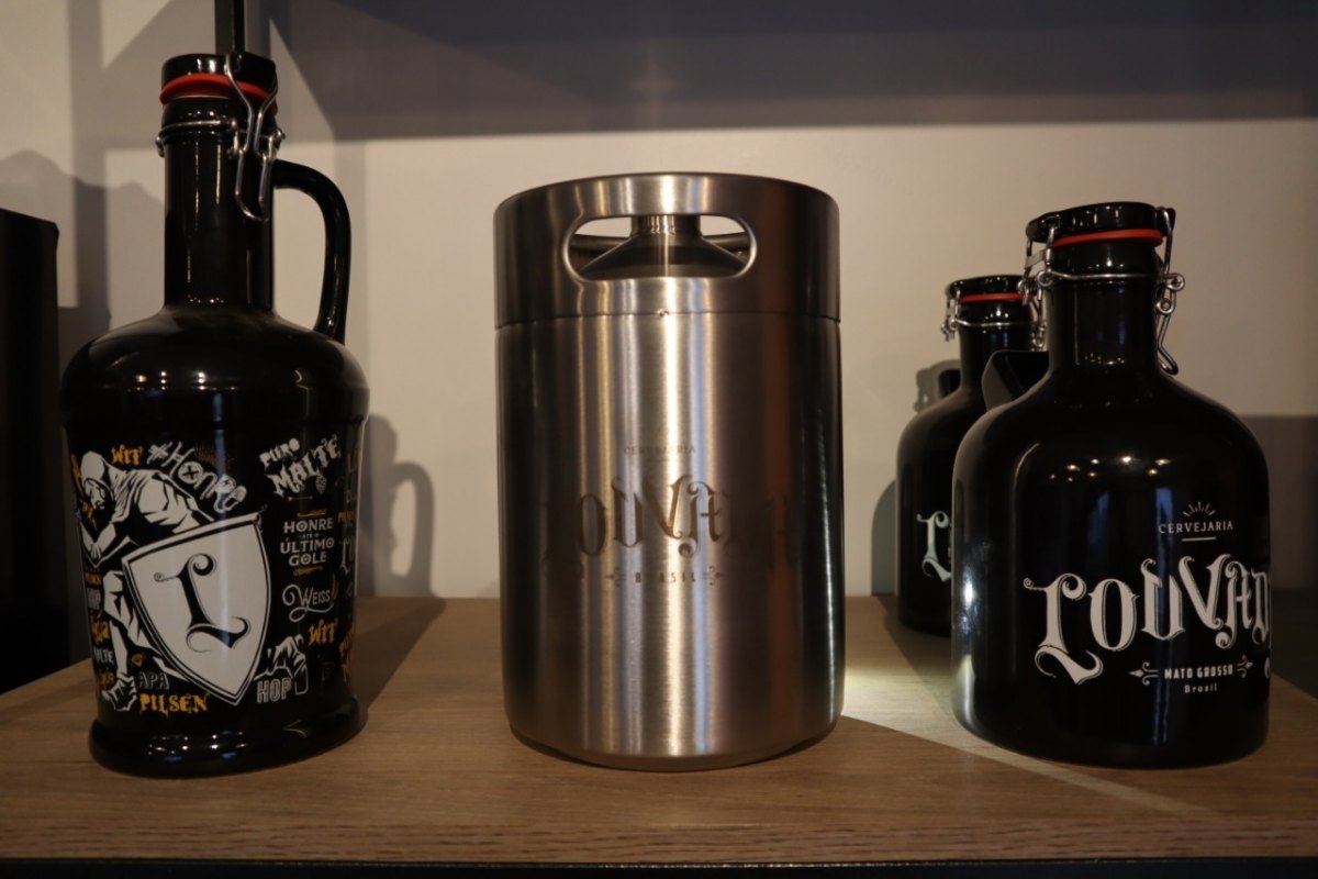 EM CASA: Delivery e drive-thru da Louvada fazem sucesso em RO como opção de diversão