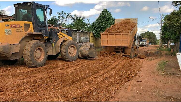 SETOR CHACAREIRO: Rua Airton Dias é pavimentada após pedido do vereador Márcio Miranda