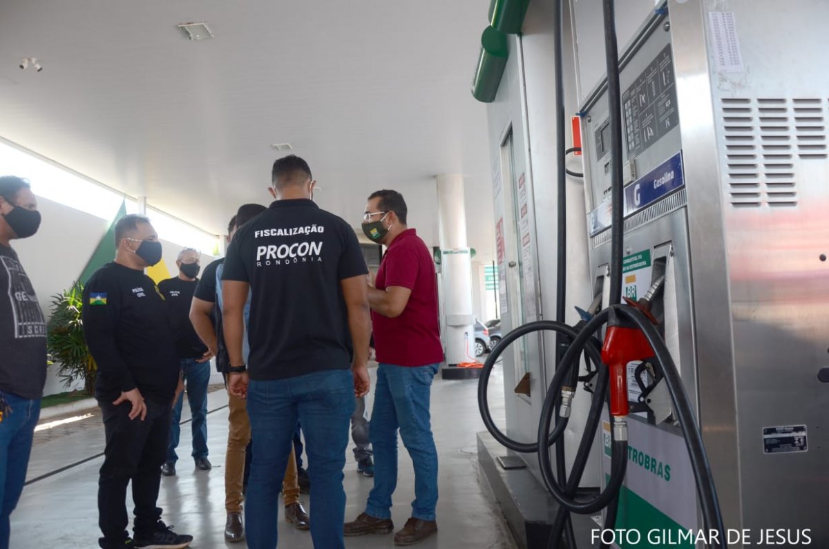 ABUSOS: Delegacia do Consumidor volta a fiscalizar postos de combustíveis em Porto Velho 