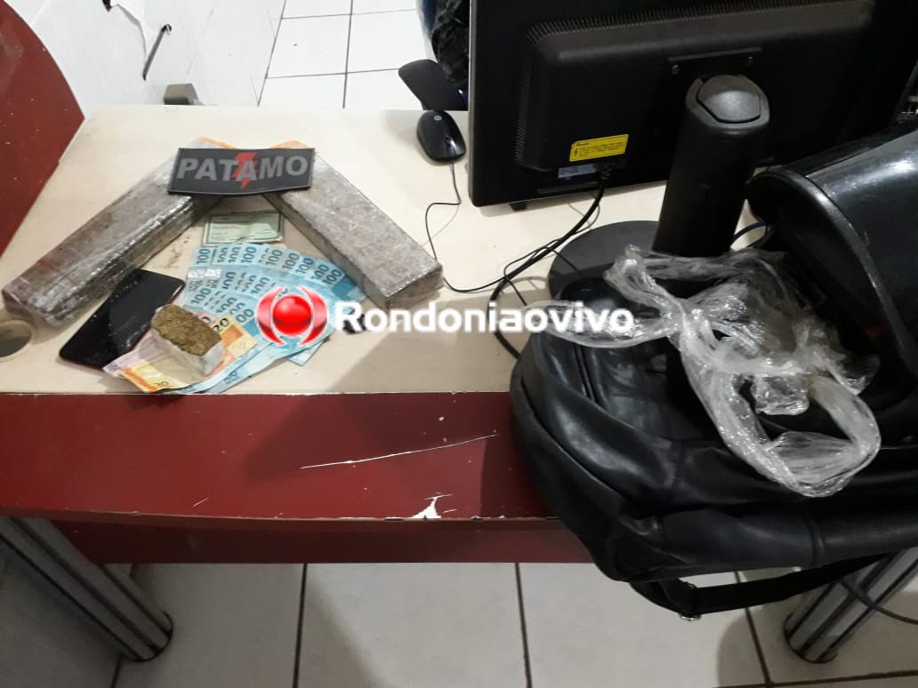 INDO ENTREGAR: Batalhão de Choque prende motociclista com dois quilos de maconha
