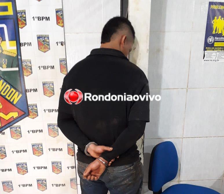 INDO ENTREGAR: Batalhão de Choque prende motociclista com dois quilos de maconha