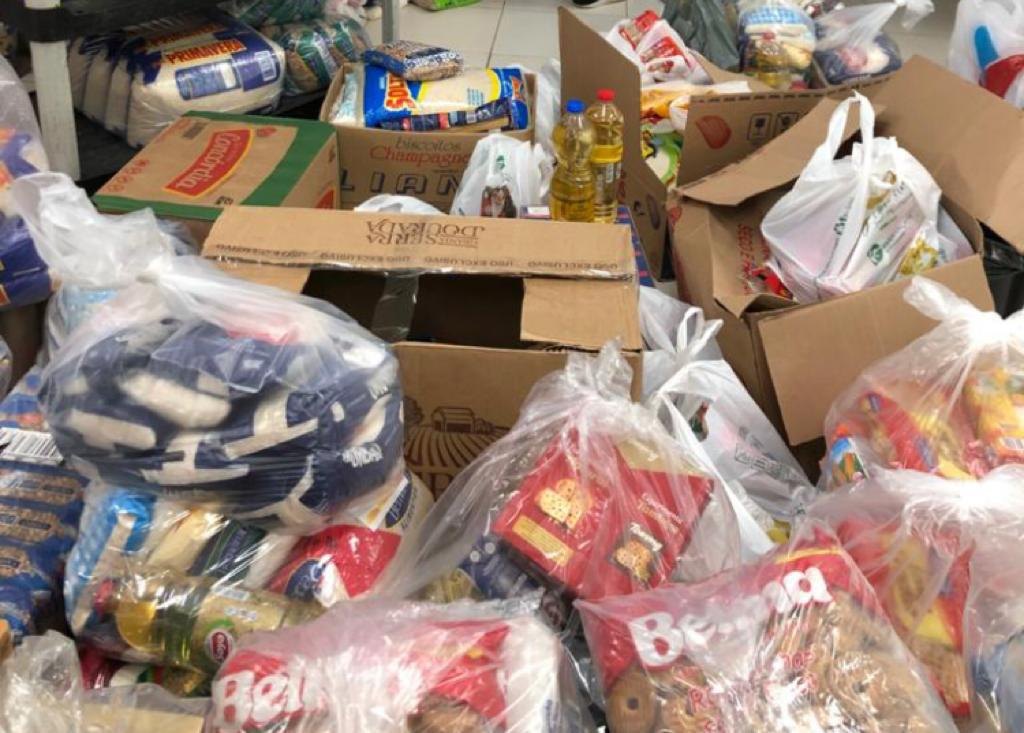 NATAL SEM FOME: Porto Velho Shopping realiza entrega de mais de duas toneladas de alimentos arrecadados 