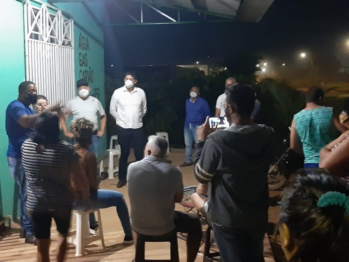 PARQUE AMAZÔNIA: Prefeitura atende Marcio Pacele e realiza limpeza e encascalhamento de ruas 