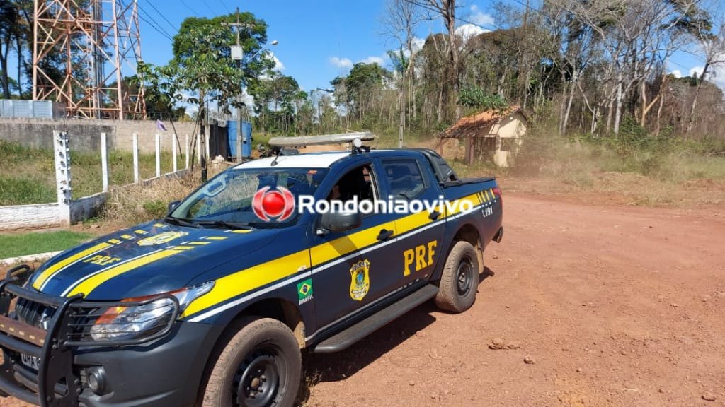 ASSISTA: Criminosos fazem roubo em flutuante e polícia realiza buscas com helicóptero