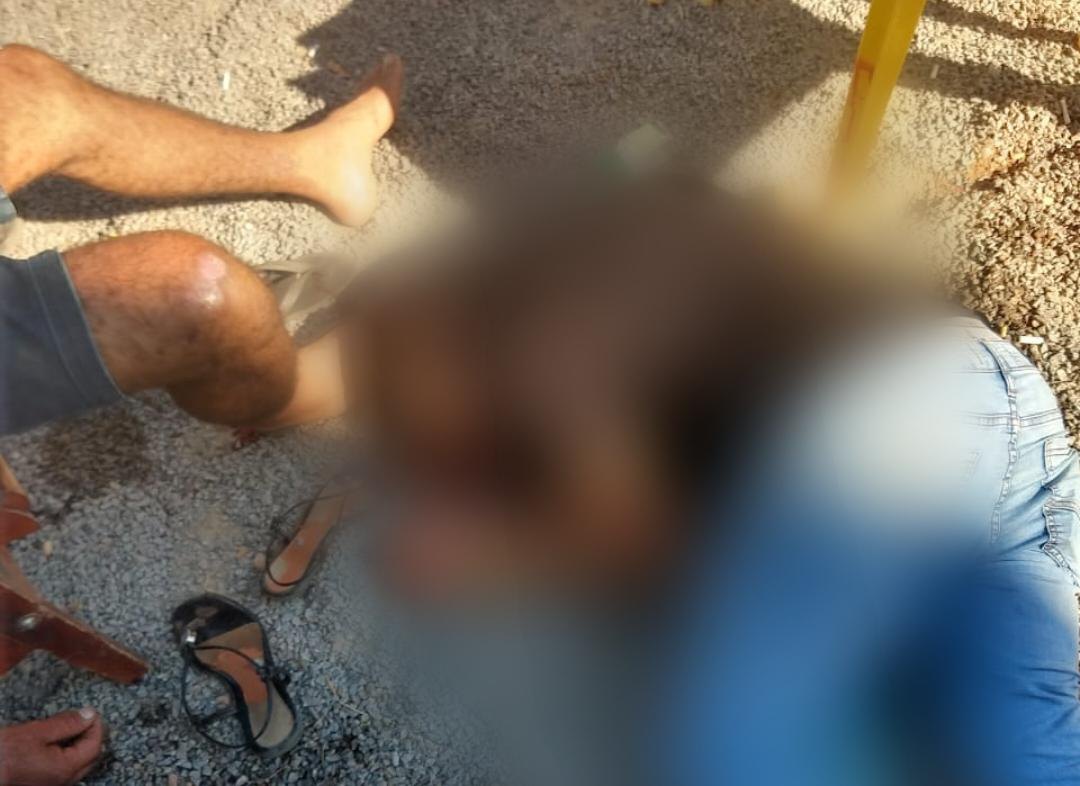 IDENTIFICADOS: Dois homens são assassinados a tiros por criminosos em moto
