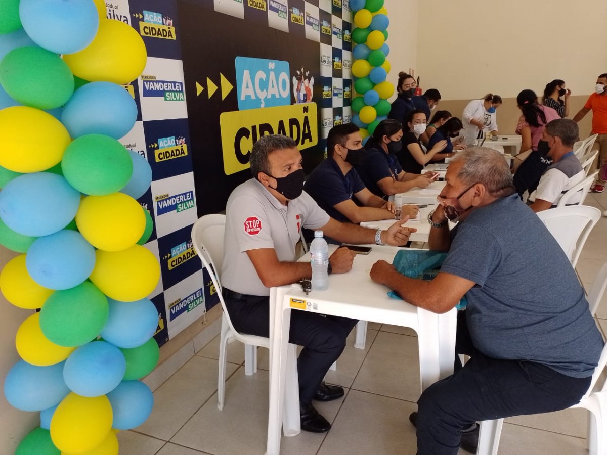'AÇÃO CIDADÃ': Deputado Alex Silva promove ação para os moradores do bairro aponiã