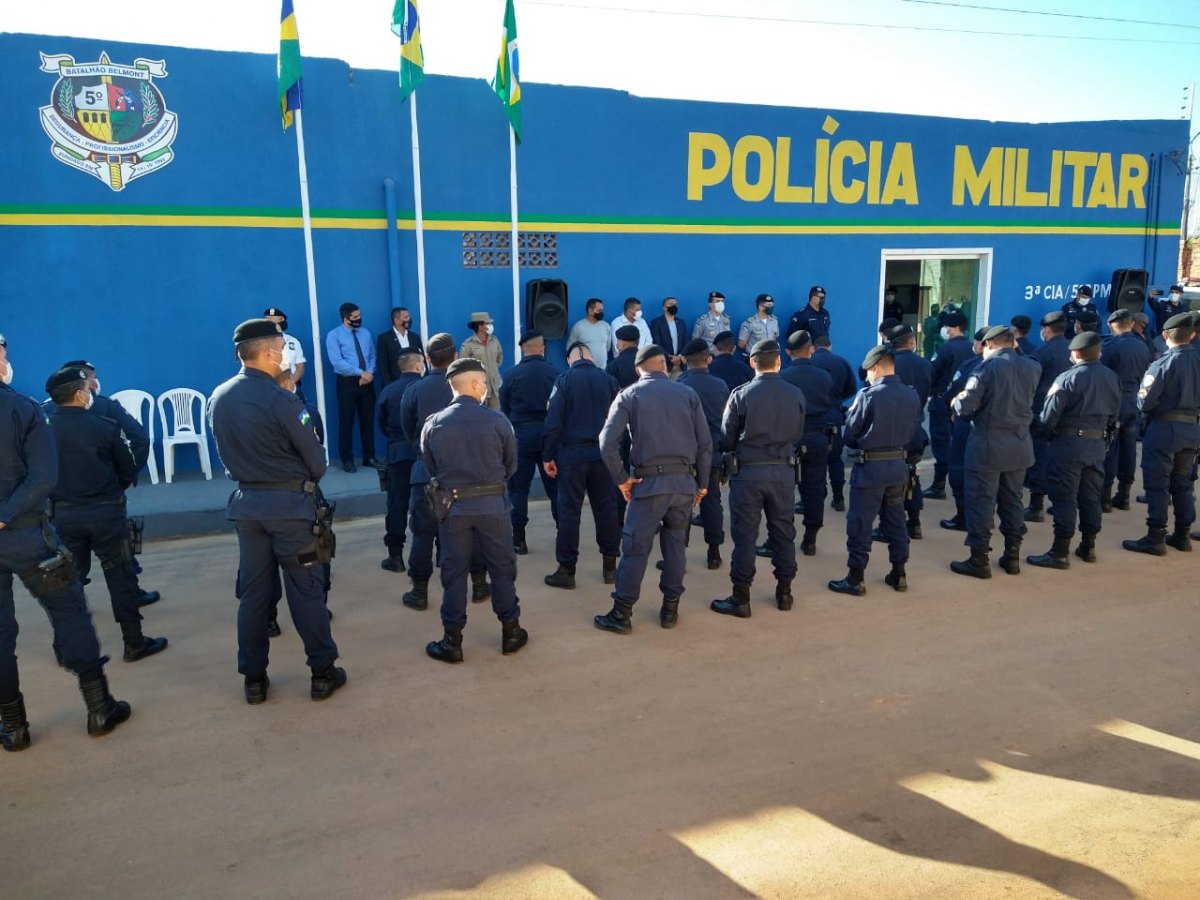 CANDEIAS DO JAMARI: Alex Silva participa da inauguração da nova sede da Polícia Militar