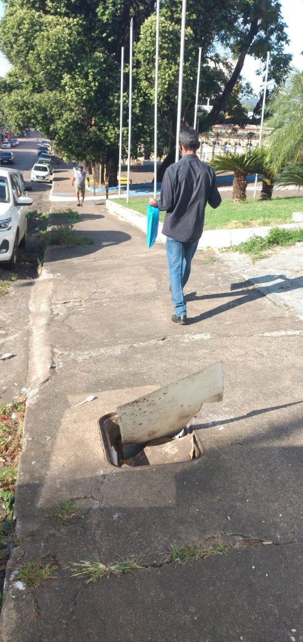 PORTO VELHO: Tampas de bueiros desaparecem colocando em risco a população