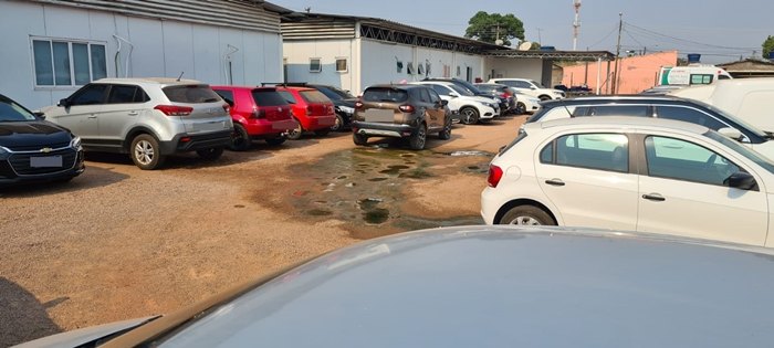 FEDOR : Servidores denunciam fossa estourada há mais de um mês na AMI