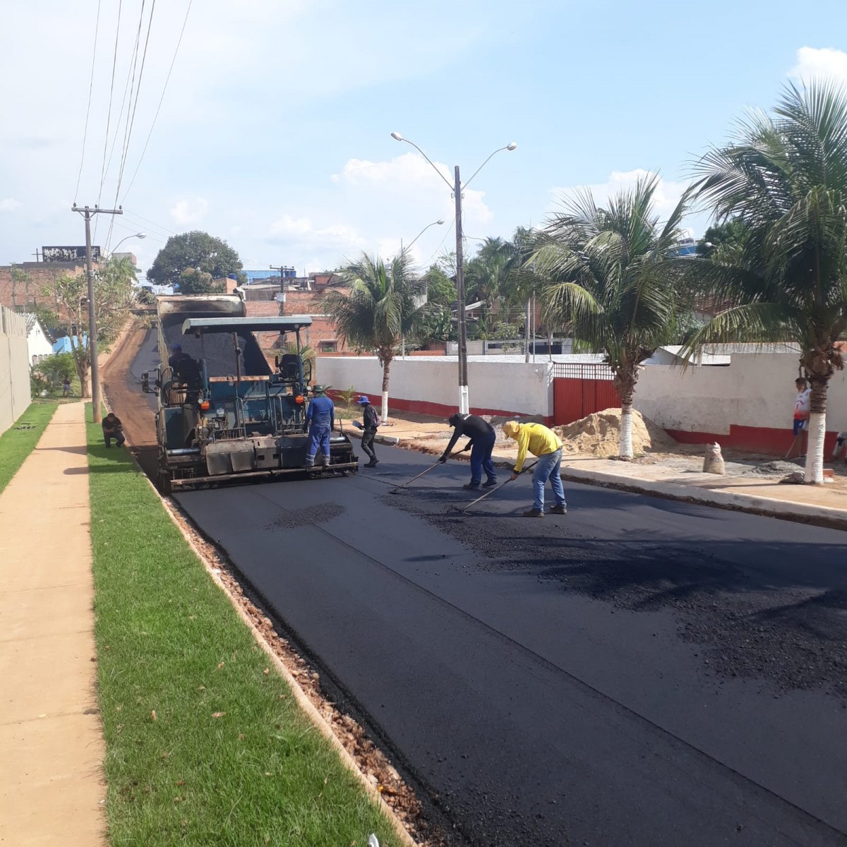 VEREADOR: Rua Jamari no bairro pedrinha recebe asfaltamento após pedido de Paulo Tico