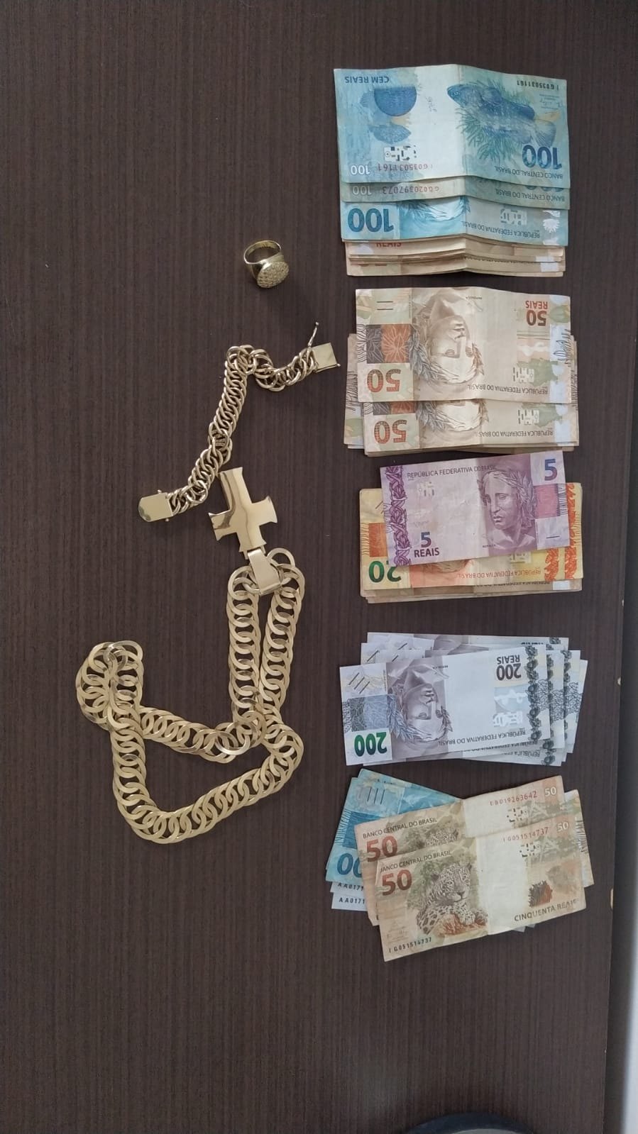 CARGA PRENSADA: PF faz operação contra 45 traficantes e apreende 150 veículos de luxo