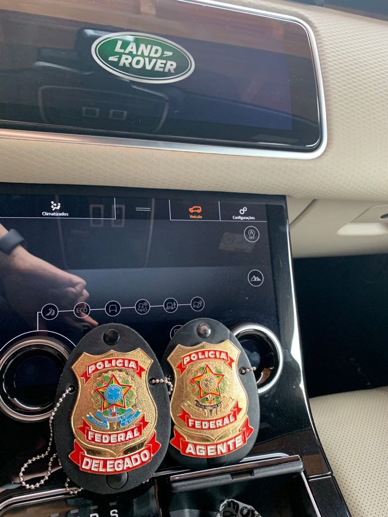 CARGA PRENSADA: PF faz operação contra 45 traficantes e apreende 150 veículos de luxo